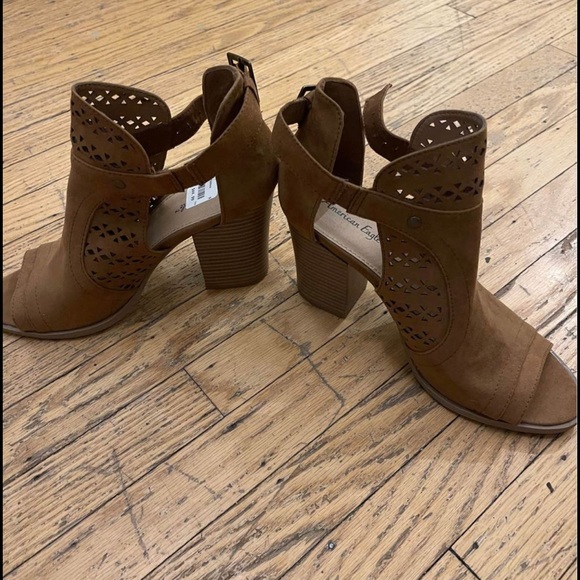 American Eagle Open-Toe Shooties - Picture 2 of 6